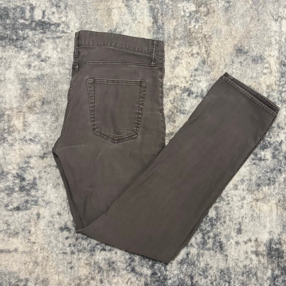 Gap Slim Fit Corduroy Pants Men's Size 33 x 32 Grey Brown